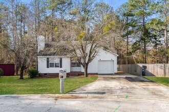 Building Photo - 102 Worrall Dr