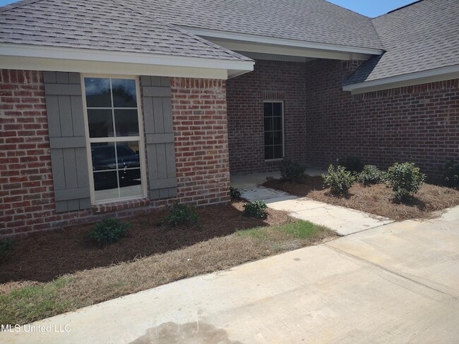 Building Photo - 599 Westfield Dr