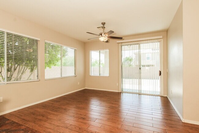 Building Photo - 7253 W Gardenia Ave