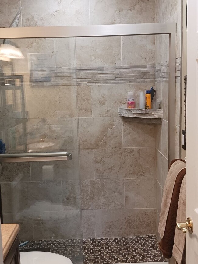Building Photo - 2 Bedroom Condo in Tarpon Springs