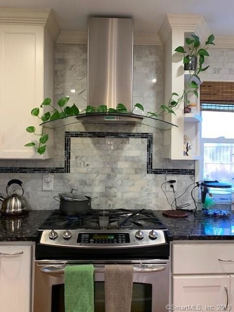 Foto del edificio - 18 Edith Ln