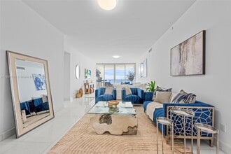 Building Photo - 16901 Collins Ave