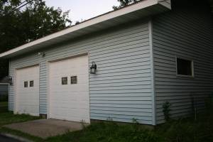 Building Photo - 1550-1600 Utica Ave S