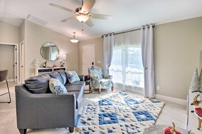 Building Photo - 2894 Maximo Rd