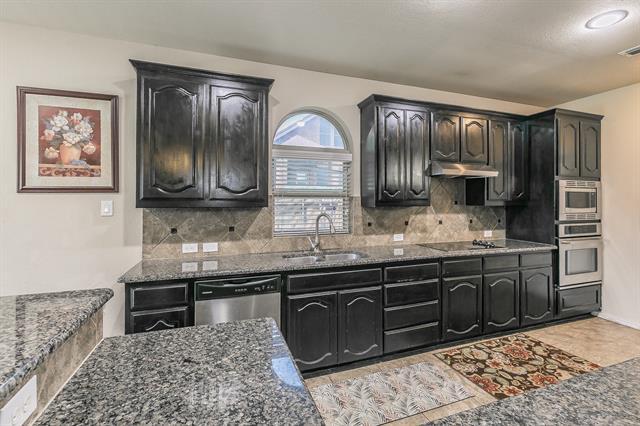 Building Photo - 210 Warbler Dr