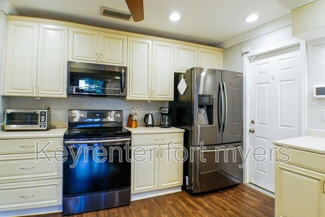 Foto del edificio - 7189 Vassar Dr