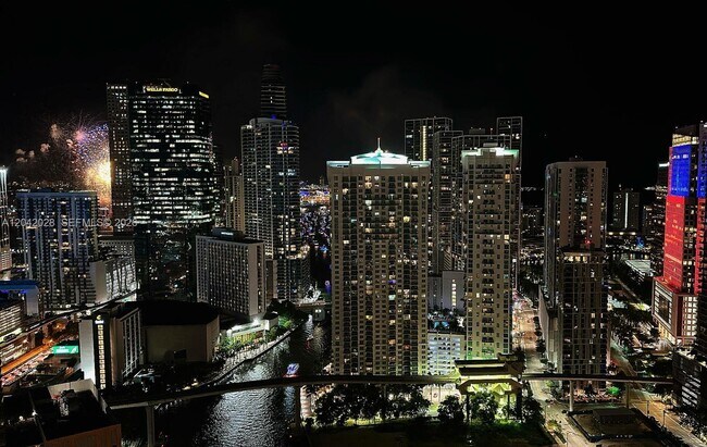 Foto del edificio - 92 SW 3rd St
