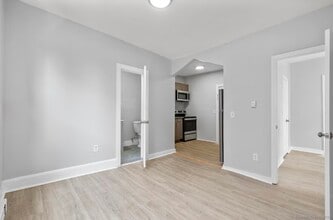 Building Photo - 31 Whittier St