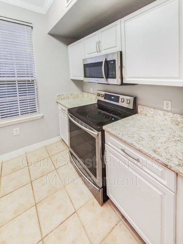 Building Photo - 5721 Soldier Cir