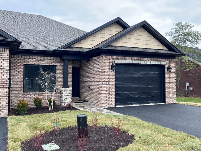 Building Photo - 108 Twin Oaks Dr