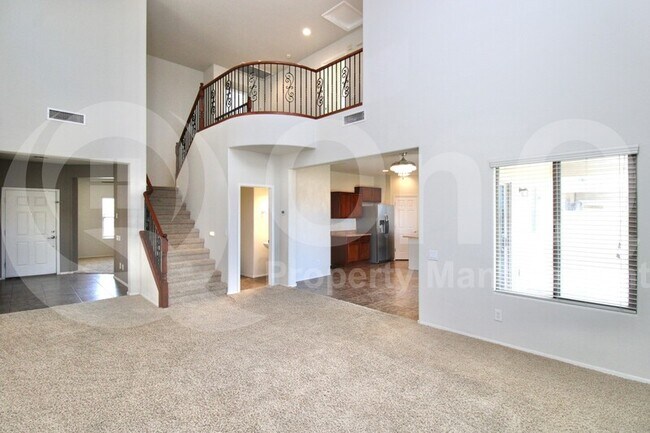 Foto del edificio - 7373 W Monte Cristo Ave