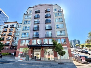 Building Photo - 108 5th Ave S