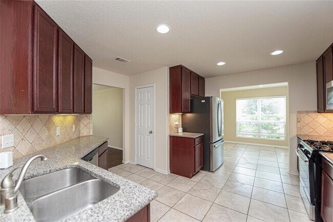 Foto del edificio - 16706 Lark Bunting Ln
