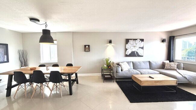 Foto del edificio - 401 Golden Isles Dr