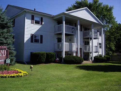 Primary Photo - Westland Park Apartments