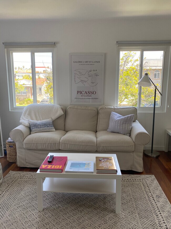 Foto del edificio - 1248 Princeton St