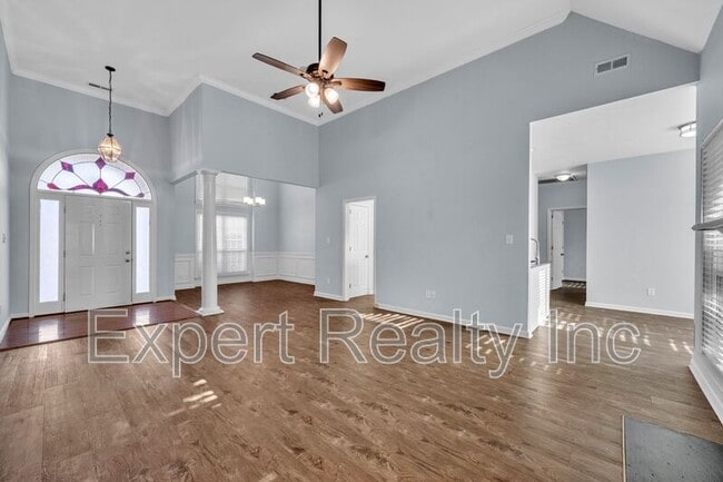 Foto del edificio - 8235 Wynwood Dr