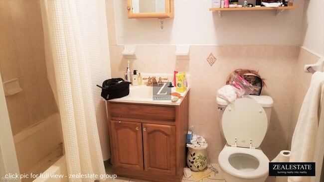 Building Photo - 20 E 29th St