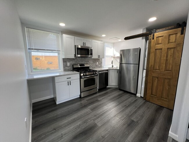 Foto del edificio - 8360 Ferndale St