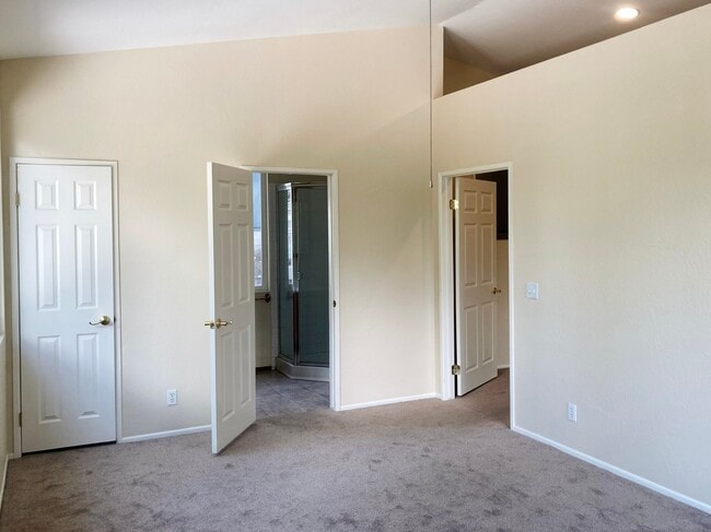 Building Photo - 32548 Scandia Dr