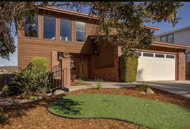 Foto del edificio - 684 Shamrock Ln