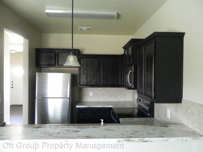 Building Photo - 1116 Grace Point Dr