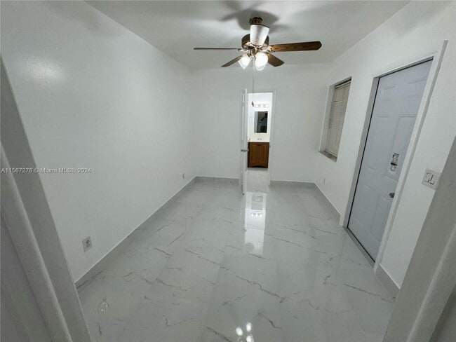 Building Photo - 19331 SW 116th Ave