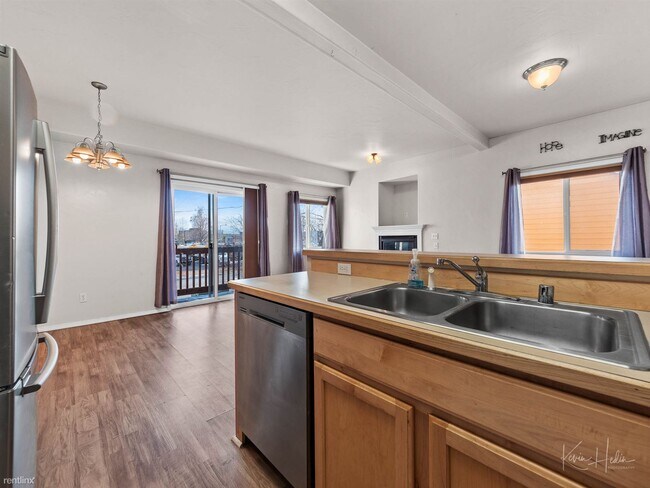 Building Photo - 3 br, 2.5 bath House - 5304 Arctic Blvd # 1