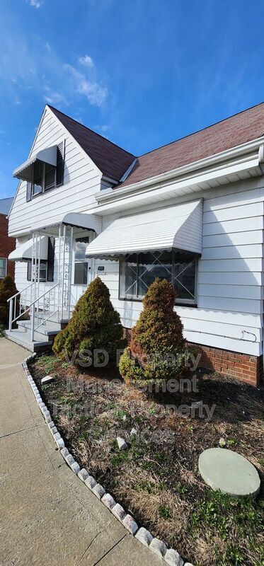 Foto del edificio - 20115 Libby Rd