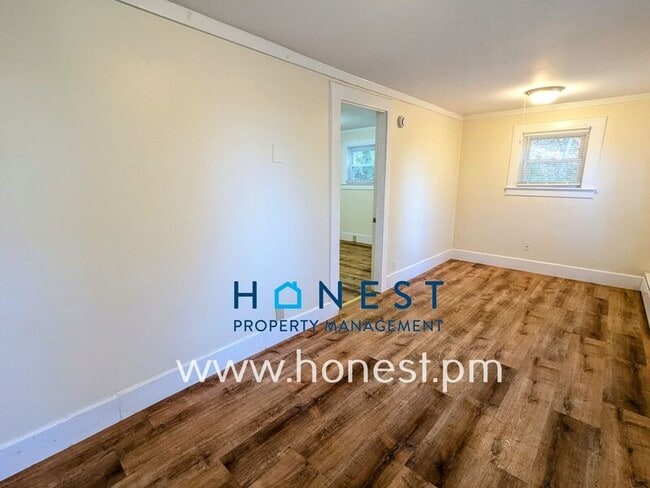 Building Photo - 36 Prospect St