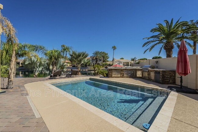 Foto del edificio - 3761 S Hawthorn Dr