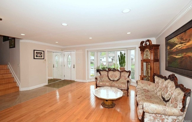 Building Photo - 1 Deer Path Ln