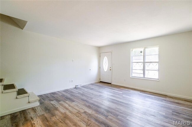 Building Photo - 3025 Pembroke Ln