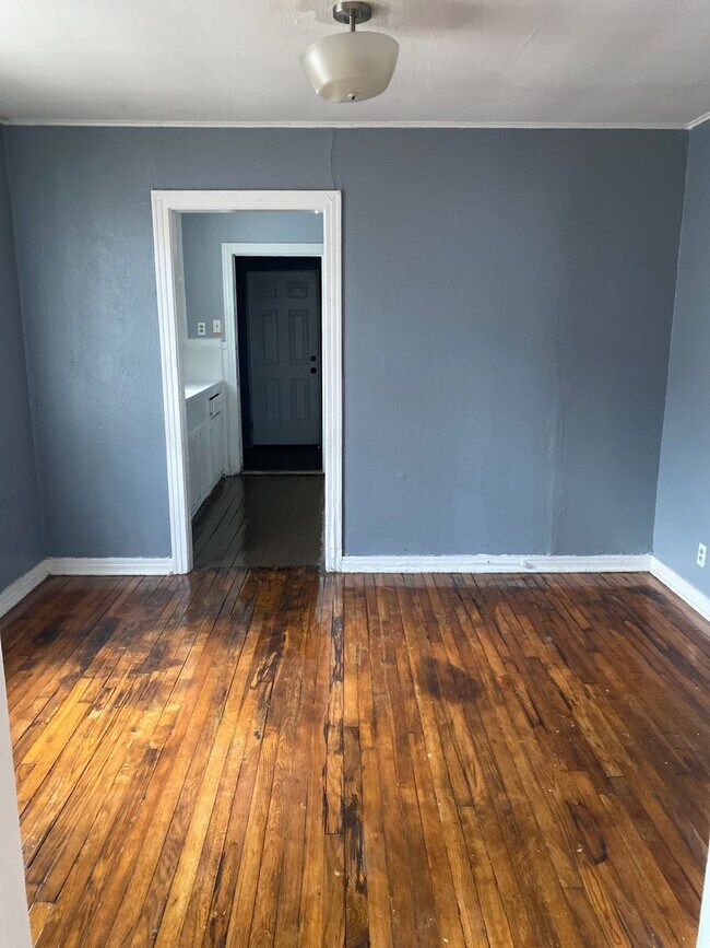 Foto del edificio - 2714 Dupont St
