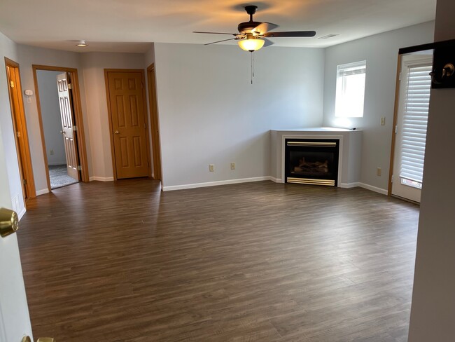 Building Photo - 3505B Fallon St