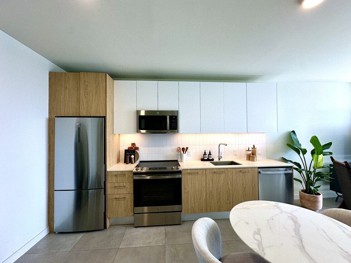 Photo - 337 NW 31st St (Miami, FL)