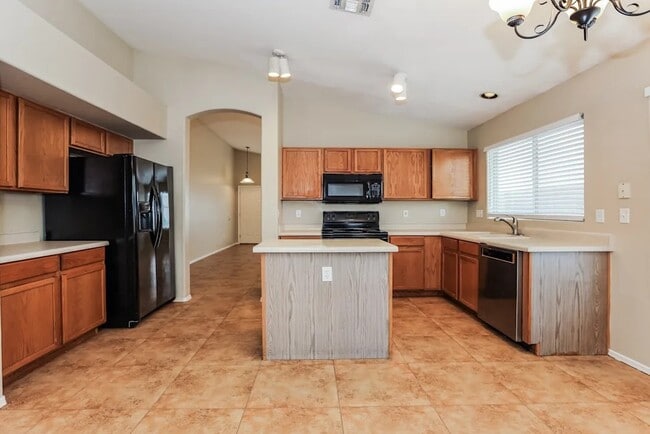 Building Photo - 4074 E Princeton Ave