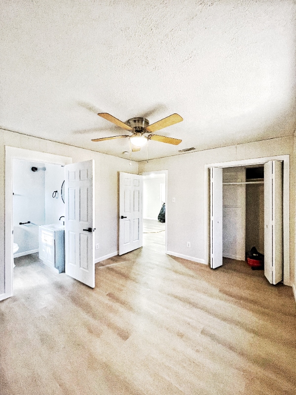 Building Photo - 5237 Flamingo Rd