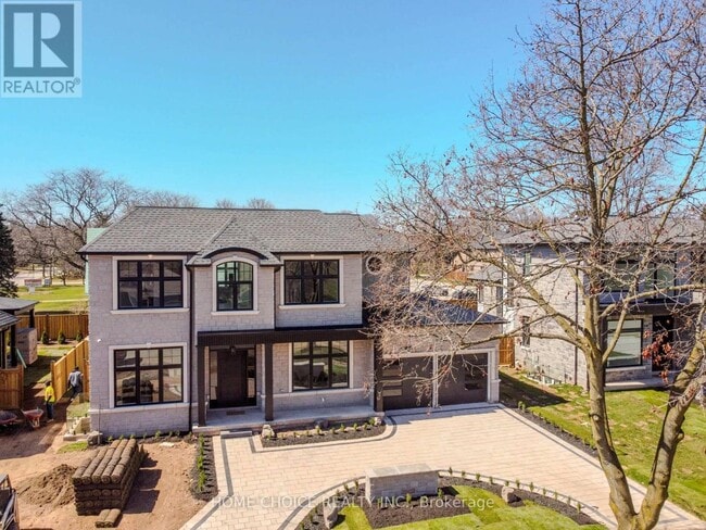 Building Photo - 302 Tuck Dr