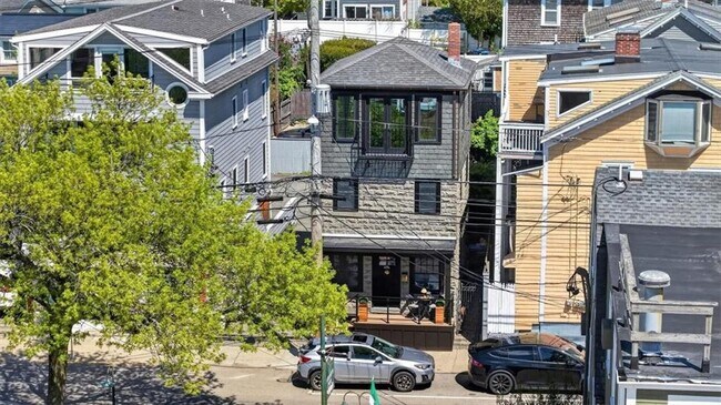 Foto del edificio - 494 Thames St St