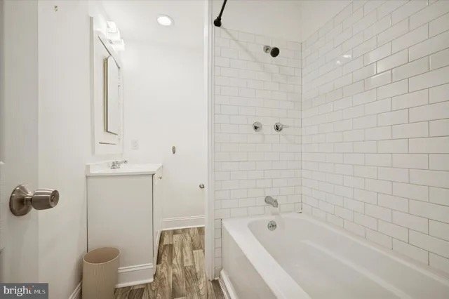 Foto del edificio - 4645 Umbria St