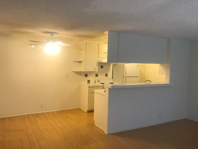 Bar - 10425 Irene St