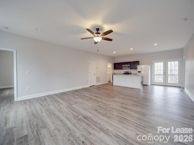 Foto del edificio - 824 Woodrun Dr