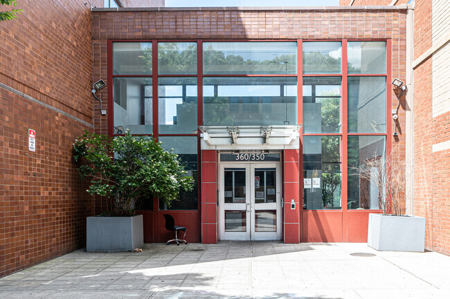 Entrance - Genesis Neighborhood Plaza