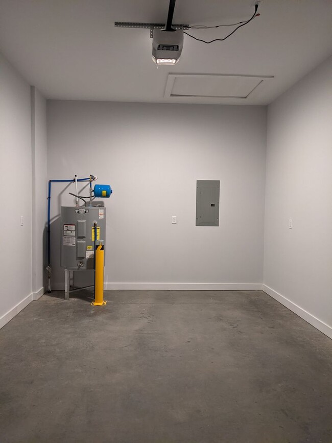 Building Photo - 510 Magnolia Creek Ln