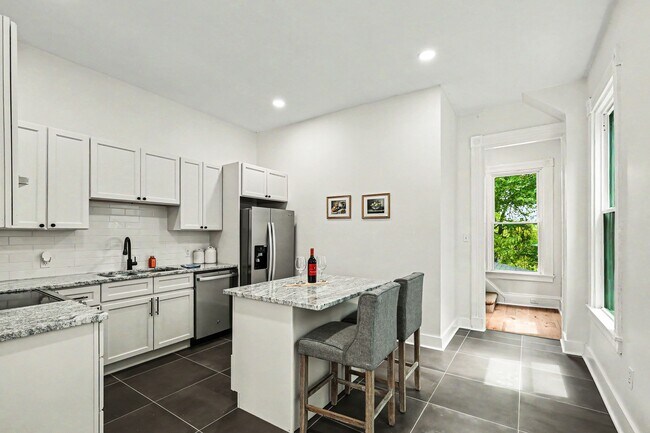 Foto del edificio - 818 Crescent Ave