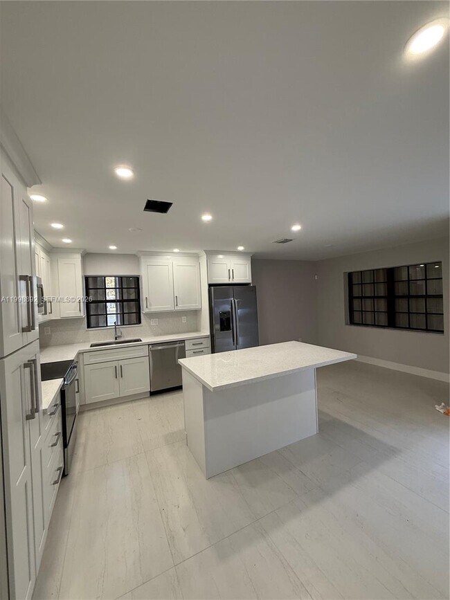 Foto del edificio - 8772 SW 143rd St