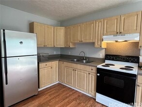 Building Photo - 98-042 Lokowai St