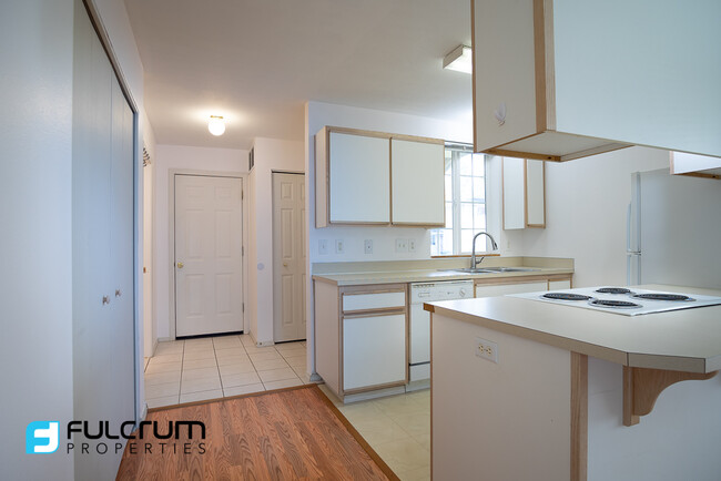Foto del edificio - 467 NE Conifer Blvd