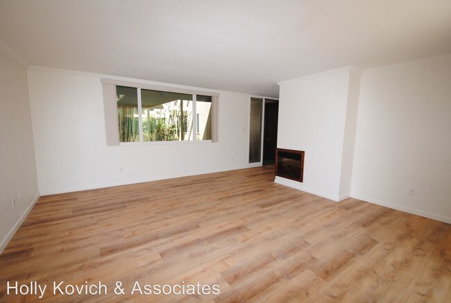 Building Photo - 2 br, 2 bath House - 210 Grand Ave. Unit 103